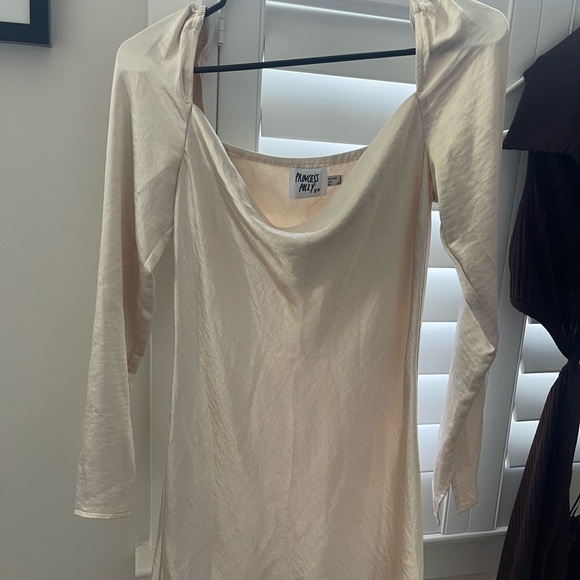 Princess Polly long sleeve dress - Picture 1 of 2